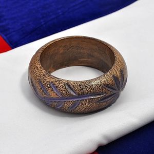 Craft Emporium exporte des bijoux fantaisie en bois artificiel - Product Image 5