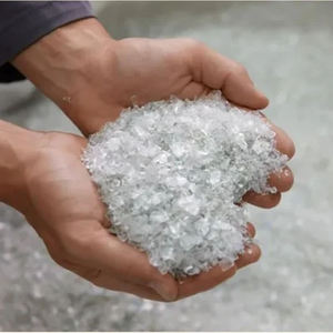 Flocons de PET recyclé transparents de qualité supérieure, issus de déchets de bouteilles, avec lavage à chaud, tri soigné, faible humidité et emballage fiable pour l'exportation - Product Image 4