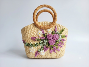 Sac à main bohème en jacinthe d'eau avec embellissement floral, mini sac vintage d'été pour femme, fermeture éclair, poignée ouverte, style porté à la main - Product Image 5