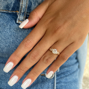 Ensemble de bagues de fiançailles et de mariage en or massif 14 carats avec diamants de laboratoire, motif feuille/branche inspiré de la nature, bijoux de mariée - Product Image 5