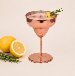 Verre à margarita en cuivre pur fait main, gobelet à cocktail en métal martelé pour bars, restaurants et services de réception de luxe - Product Image 2