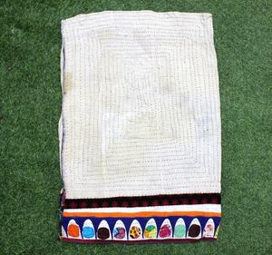 Antiguo 1960s Vintage cosido a mano Kantha Banjara bolsa de dote/funda de almohada de Kutch con apliques bordados a mano - Product Image 1