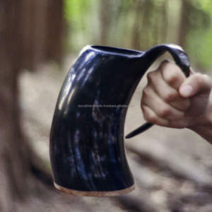 Mug artisanal en corne naturelle Trink horn - Product Image 3