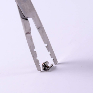 Pinces chirurgicales en acier inoxydable à pointe de précision pour usage médical, certifiées CCC, instrument manuel - Product Image 1