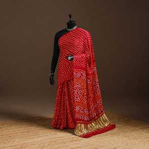 Dernier modèle de sari pour femme en fausse fourrure de haute qualité, imprimé et orné de motifs Gujarti, idéal pour les fêtes et festivals - Product Image 2