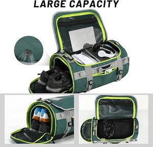 Sac à dos en nylon vert 50-70L avec bretelles réglables et poches latérales pour activités de plein air - Product Image 3