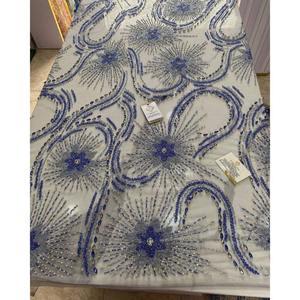 Suministro al por mayor de tela de encaje bordada a mano para confección de vestidos, textiles de lujo disponibles a precio de fábrica asequible. - Product Image 1