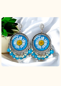 Boucles d'oreilles pendantes en résine époxy avec fleurs séchées faites à la main, perles florales jaunes plaquées argent, style bohème, pour femme, idéales pour un anniversaire - Product Image 3