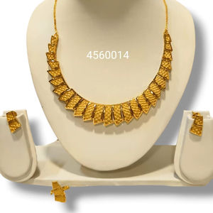 AWAIS HOUSE Bijou Hiphop en laiton plaqué or 6 grammes, serti de diamants à griffes infini, pour femmes africaines, festivals, mariages et fêtes - Product Image 1