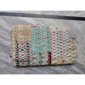 Couverture Kantha patchwork faite à la main, réversible, en coton, pour toutes les saisons, idéale pour la maison, l'hôtel, ou comme cadeau pour elle. - Product Image 2