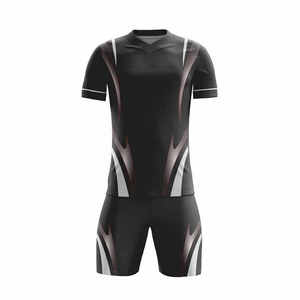 Uniformes de football OEM de qualité supérieure fabriqués au Pakistan, 100 % polyester, antibactériens, séchage rapide, respirants, col en V, coupe courte - Product Image 2