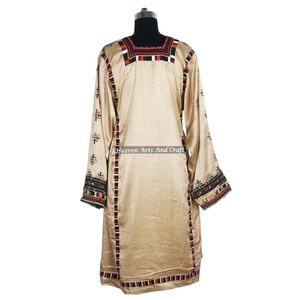Top Balochi Tradicional Auténtico Bordado a Mano BDR033 Vestido Balochi Tradicional Hecho a Mano - Estilo Tribal Étnico Balochi - Product Image 2