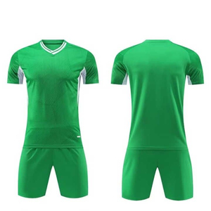 Maillot de football personnalisé sublimé pour homme, manches courtes, col en V, 100 % polyester, anti-humidité, toutes saisons, tenue d'équipe adulte - Product Image 1