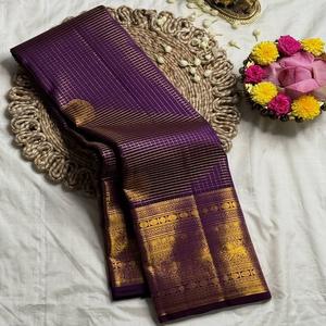 ชุดส่าหรีเจ้าสาวแบบกูจาราตี สวยงามมาก ผ้าไหมเนื้อดี งานปักมินาคารีที่หรูหรา ผ้าไหมบานาราสีออร์แกนิก ความยาวเต็มตัว สามารถกลับด้านได้ ใช้ได้ทุกฤดู - Product Image 1