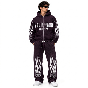 Ensemble survêtement homme personnalisé en molleton de coton épais, imprimé, avec sweat à capuche et pantalon oversize, logo chenille, style streetwear - Product Image 5