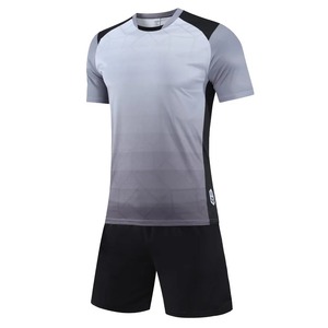 Ensembles de maillots dégradés, t-shirts et shorts de football, tenues de sport décontractées pour l'entraînement en salle, uniformes de sport tendance en polyester, vêtements de badminton - Product Image 4