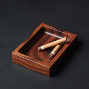 Cenicero de Madera Estilo Vintage |   Porta Cigarrillos Resistente para Restaurante y Bar - Product Image 4