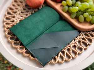 Tarjetero de Cuero Genuino Hecho a Mano, Clásico y de Lujo, con Logotipo Personalizado, Ligero y Resistente al Agua, para Restaurantes y Hoteles - Product Image 2