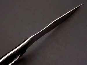 Cuchillo Bowie de Caza de Acero D2 Hecho a Mano Personalizado OEM, Cuchillo EDC para Camping y Actividades al Aire Libre con Funda de Cuero - Product Image 4