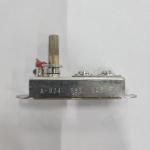 สวิตช์ควบคุมอุณหภูมิสูง BILBEE CONTROLS B-200 - อุปกรณ์และอะไหล่เซมิคอนดักเตอร์ระดับโลกที่เชื่อถือได้ - Product Image 2