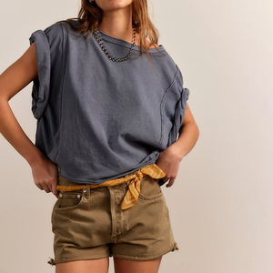 เสื้อยืดโอเวอร์ไซส์สำหรับผู้หญิง แขนเสื้อแบบ Cold Shoulder สีพื้น คอกลม แต่งระบาย ผ้าฝ้าย 100% แขนทรงปีกค้างคาว เหมาะสำหรับฤดูร้อน ไซส์พลัส - Product Image 1