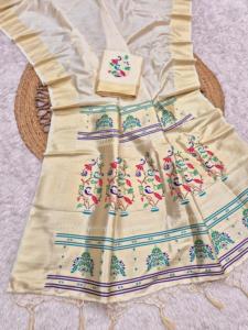 Sari indien ethnique en soie douce et lustrée, style Pathani traditionnel, motif pour mariage et festivals, matériaux recyclés, toutes saisons - Product Image 6