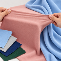 Tissu en maille piqué polyester 8051 respirant et absorbant l'humidité, à tombé fluide et doux, idéal pour les polos de sport, les t-shirts et les uniformes