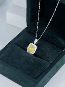 Colgante de Diamante Cultivado en Laboratorio con Certificación IGI, Corte Cojín y Redondo, en Oro, Oro Rosa, Oro Blanco o Plata, Color D-E-F, Claridad VVS-VS, con Cadena - Product Image 6