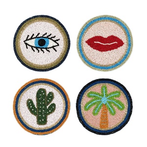 Design de boisson unique broderie artisanale perlée 4 ensemble de sous-verres belle nouvelle conception et décoration de table de luxe par Hiba Enterprises - Product Image 4