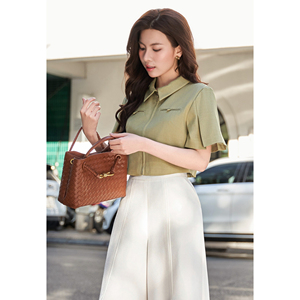 Blusa Elegante para Mujer, Color Oliva, Cierre Frontal con Cremallera, Estilo Oficina, Casual de Negocios, Cómoda, Tipo Croptop, ODM OEM LEX - Product Image 4