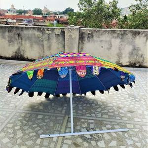 Parasol de mariage indien brodé de fleurs, en coton, multicolore, fait main - Product Image 6