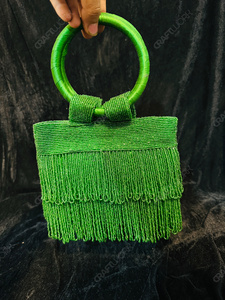 Bolso de mano de lujo con flecos de cuentas verdes, hecho a mano, de algodón suave, con asa redonda, para mujer, ideal para fiestas, resorts y playa, OEM ODM - Product Image 2