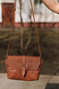 Bandolera cruzada de cuero genuino para mujer, producto OEM, precio de fábrica, venta al por mayor, producto FBA barato - Product Image 5