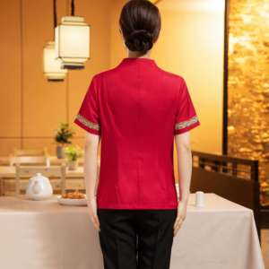 Camisa de Uniforme para Camarera de Manga Corta Azul Claro para Mujer con Bordado Dorado y Delantal Negro para Uso en Restaurantes - Product Image 6