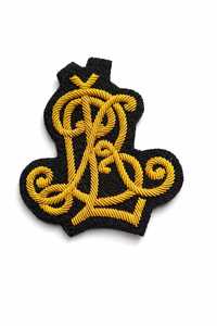Croix Sacrée Brodé Main de Haute Qualité en Strass Jaune, à Coudre, avec Épingle de Sûreté, Personnalisable, en Fil de Broderie sur Tissu - Product Image 1