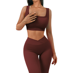 Ensembles de sport et fitness 2 pièces pour femmes, séchage rapide, haut de yoga et leggings, dos élégant, pour la course et la gym, coupe ajustée effet seconde peau - Product Image 6