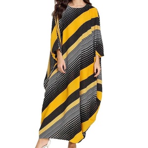 Abaya brillante de seda de talla grande con cuello en V y largo hasta el suelo para mujer, ropa islámica modesta, abayas omaníes tradicionales con bloques de color para Eid. - Product Image 1