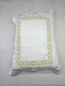 Hot Trend Summer 2025 Almohada de algodón bordada a mano Pedidos de gran cantidad aceptados - Product Image 4