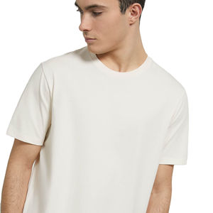 เสื้อยืดคอตตอนแท้ 100% แบบเรียบสีขาวสำหรับผู้ชาย พิมพ์โลโก้ตามสั่ง ป้องกันรอยยับ - Product Image 4