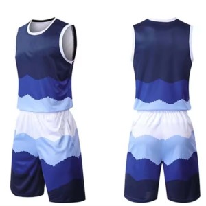Ensemble de maillot de basket sublimé pour homme – Débardeur sans manches et short respirant à séchage rapide, motif dégradé bleu, personnalisable avec le nom du joueur, respectueux de l'environnement - Product Image 1