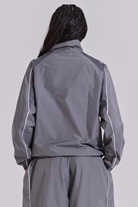 Ensemble de survêtements réfléchissants 2 pièces pour femme, coupe oversize, en nylon Ripstop, coupe-vent léger, veste et pantalon - Product Image 4