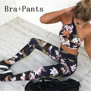 Ensemble de yoga imprimé floral pour femme : haut court dos nageur et leggings taille haute, 2 pièces, tenue de sport extensible pleine longueur - Product Image 1