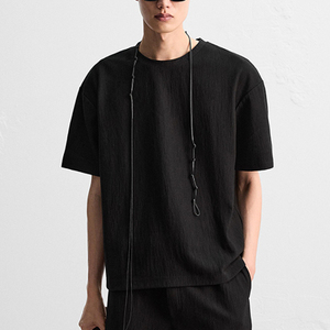 Camiseta Urbana Oversize para Hombre y Mujer, Suave al Tacto, con Estampado Personalizado en el Pecho, Estilo Simple para un Look Equilibrado - Product Image 2