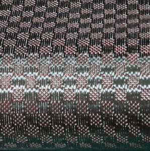 Tissu en fibre de carbone à paillettes rouges, grand carré, pour usage industriel dans les applications automobiles et aérospatiales - Product Image 3