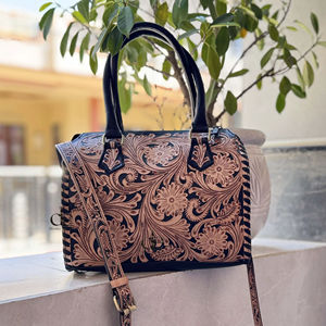 Bolso de Hombro de Cuero Tallado a Mano Estilo Bohemio Gitano, Hecho a Mano, para Mujer, Estilo Western, Multiusos, ¡Gran Oferta! - Product Image 1