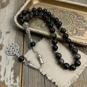 Cuentas de Oración Hechas a Mano de Resina Negra con Nudo Único Plateado, Tasbih de Forma Redonda para Uso Religioso y Práctica Espiritual - Product Image 5