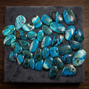 Piedras Preciosas Naturales de Crisocola y Malaquita, Cabujones Sueltos, Formas Mixtas, Pulido Liso, Origen Rajasthan, Tamaño Personalizado - Product Image 4