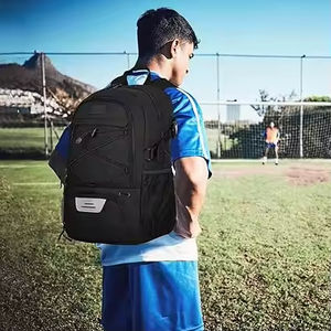 Bolsas de Fútbol de Alta Calidad con Compartimento para Portátil, Capacidad de 30-40L para Baloncesto, Fútbol y Más - Colores y Logotipos Personalizables - Product Image 4