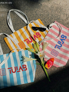 Sac fourre-tout en toile tissée avec logo personnalisé et motif lettres, fermeture personnalisée, poignée d'épaule pour femme - Vente en gros, plage, voyage, usage quotidien - Product Image 2