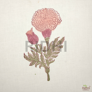 Housse de coussin Ridhi Bohème Rose & Blanc à Motifs Floraux 100% Coton avec Passepoil Imprimé, Amovible et Lavable pour Lit et Canapé - Product Image 4